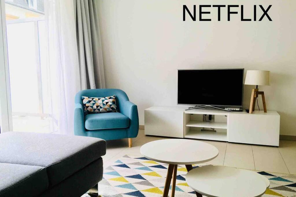 Large Family Retro Flat In City Center- Large Terrace & Garden View, Free Parking Luxembourg Exterior photo